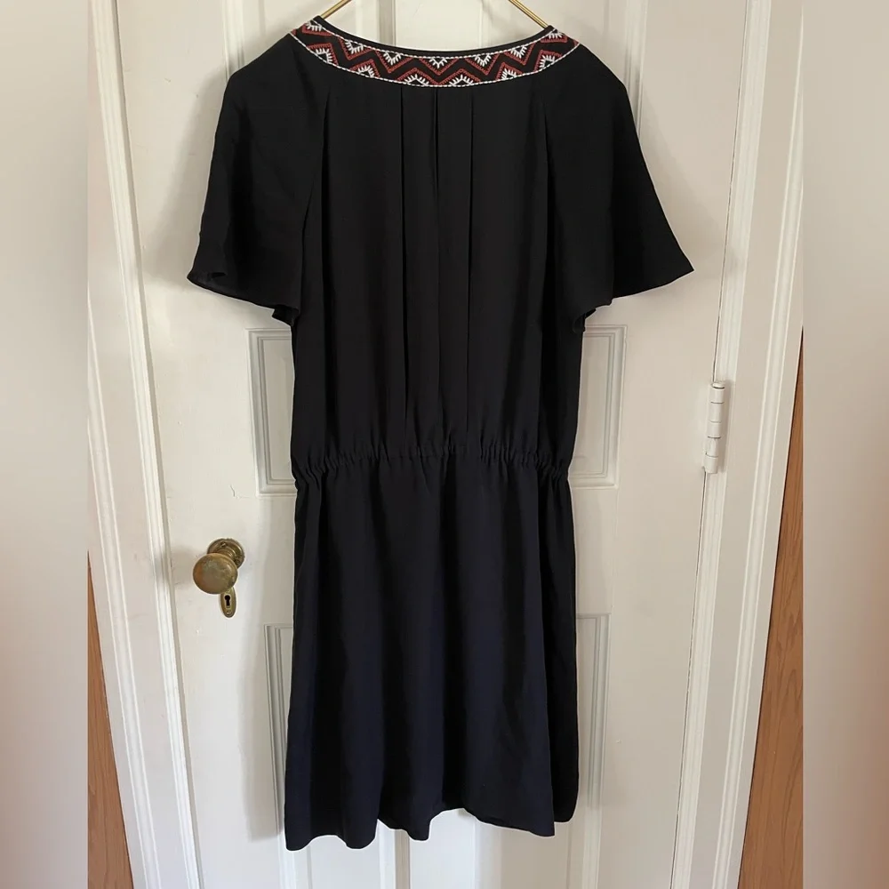 Tory Burch Black Silk Embroidered Boho Mini Dress Flutter Sleeve Sz 0. 30243